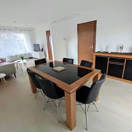 Sainte-rose 3ch A 5 Minutes De La Cite Des Loisirs *