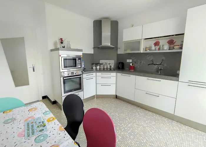 Sainte-rose 3ch A 5 Minutes De La Cite Des Loisirs Дом отдыха *