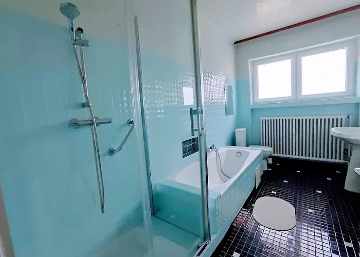 Sainte-rose 3ch A 5 Minutes De La Cite Des Loisirs