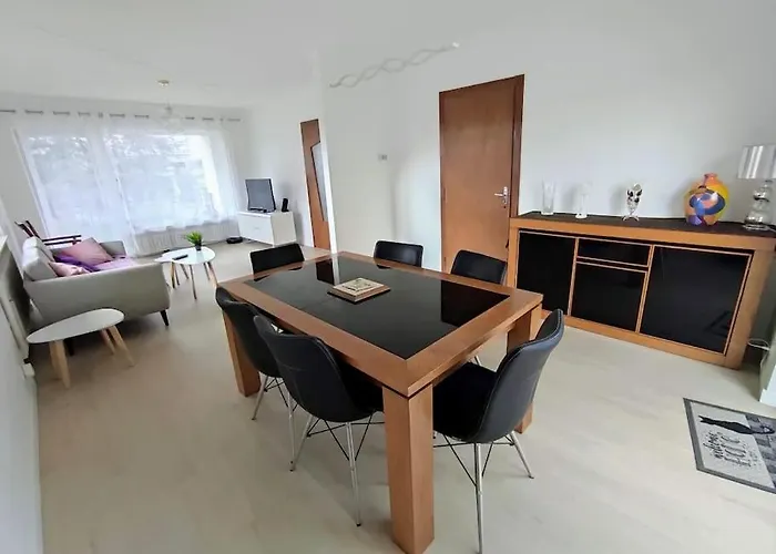 Sainte-rose 3ch A 5 Minutes De La Cite Des Loisirs *