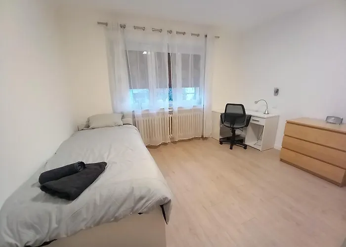 Sainte-rose 3ch A 5 Minutes De La Cite Des Loisirs